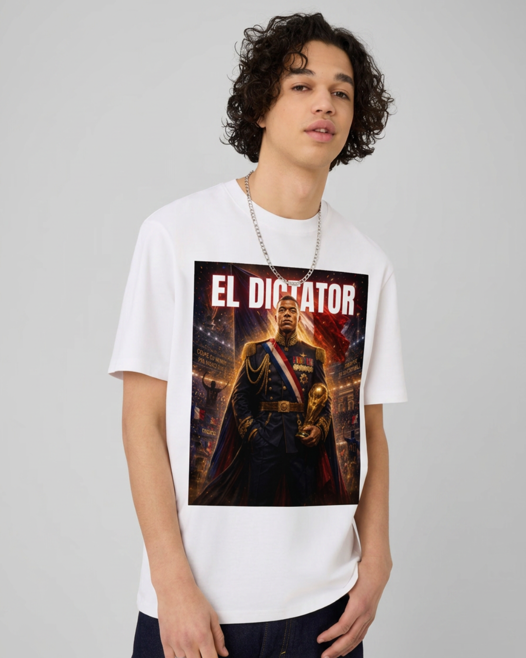 T-shirt DEVANT fond rouge